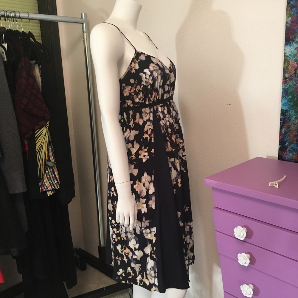Vera Wang Handkerchief Navy Floral Dress - Picture 9 of 16